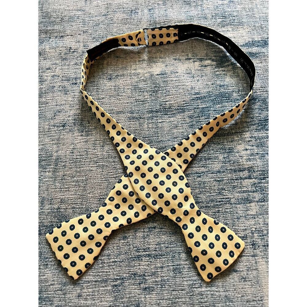 Bert Pulitzer Yellow Blue Floral Medallion Bow Tie